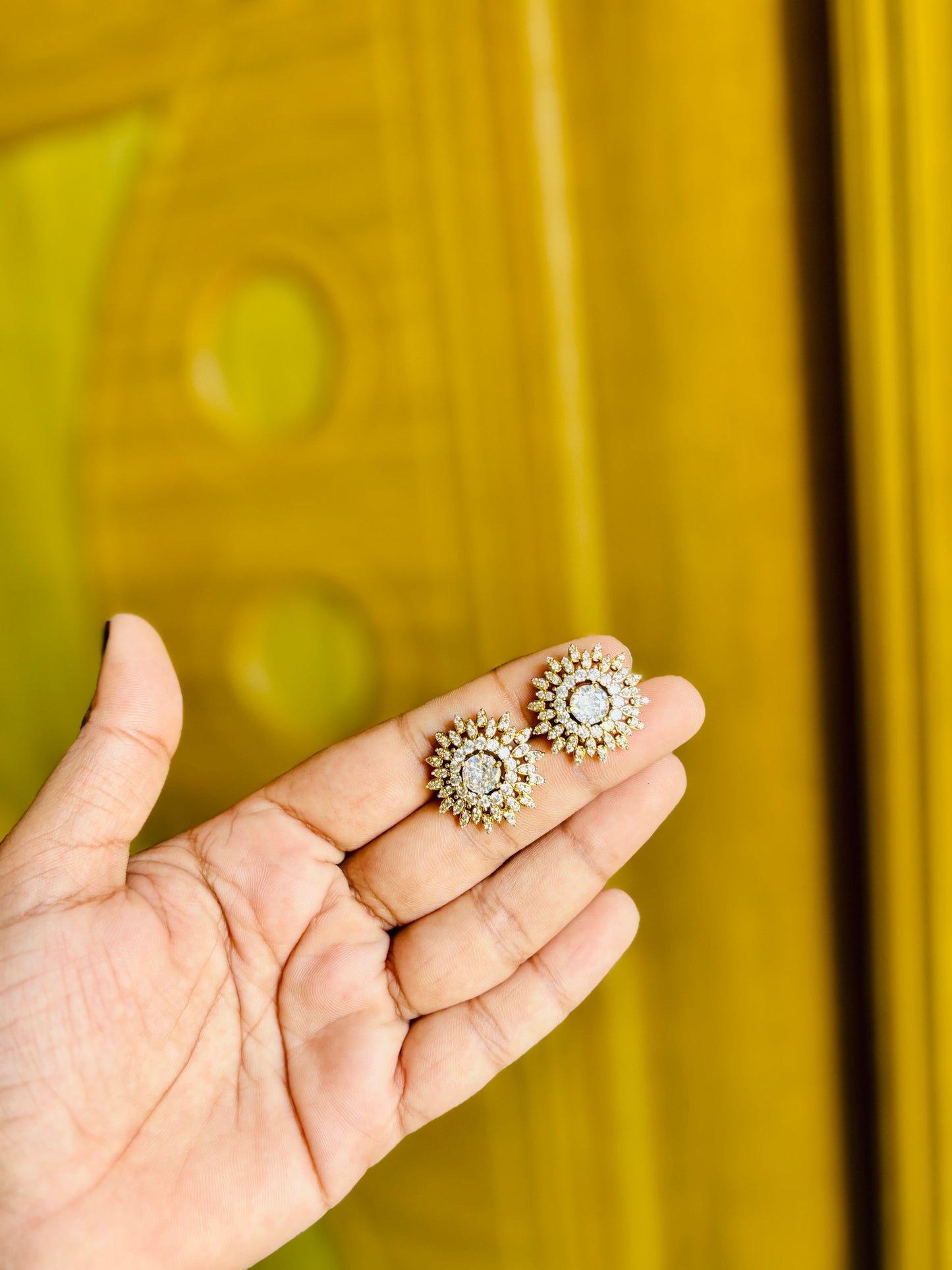 Madhuri 4 in 1 stud set🎀