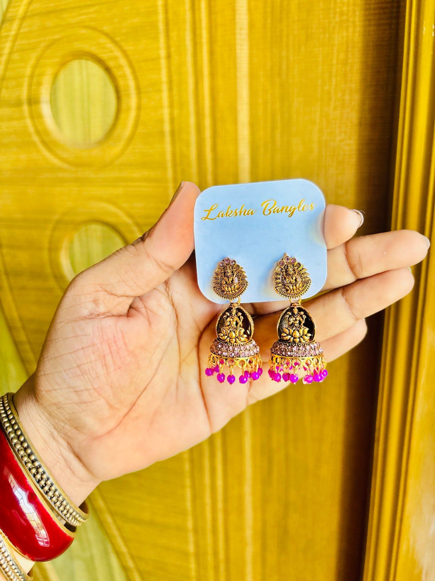 Lakshmi golden jhumkas✨