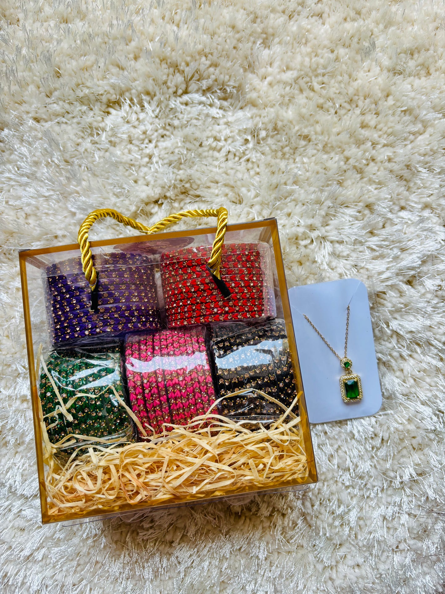 Sweetheart bangle hamper🎀