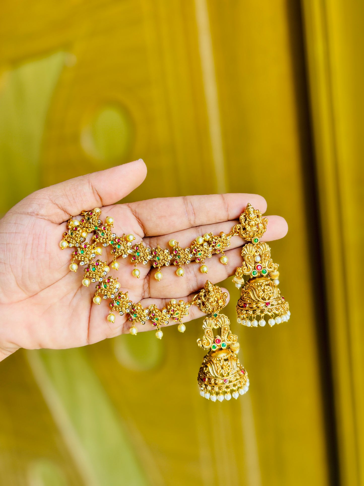 Temple jhumka with premium maatal set