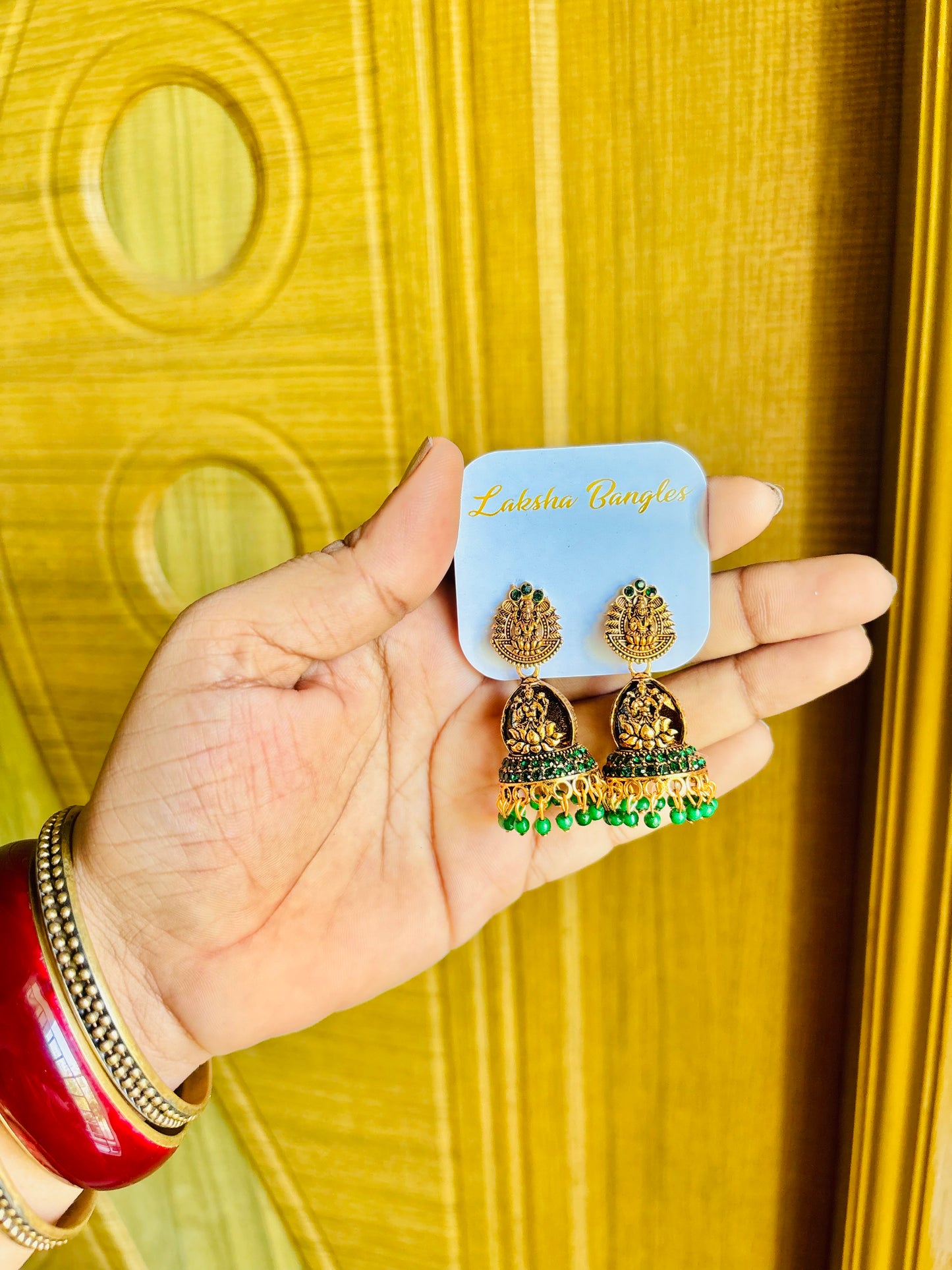 Lakshmi golden jhumkas✨