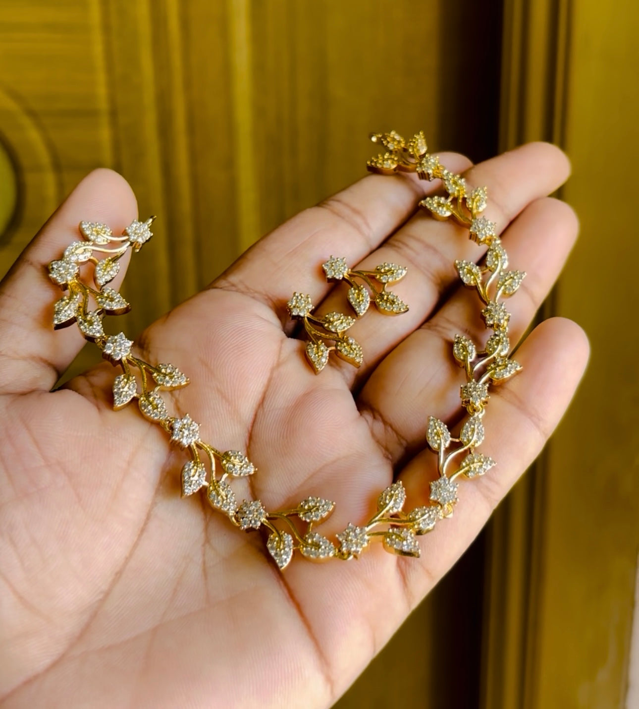 Ilai ad neckset